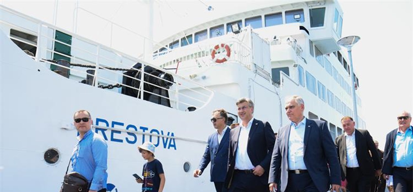 Politikom ravnomjernog regionalnog razvoja osigurati svim otočanima kvalitetniji i povoljniji život te bolju mobilnost